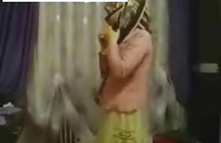 XXX سبزه داستان اتاق شکلاتی زیبا با بدن کامل استمناء در مقابل یک وب کم