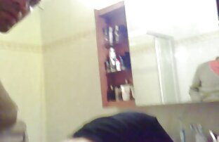XXX به چت روم تصویری سکسی یک عموی پیر یک کار ضربه.